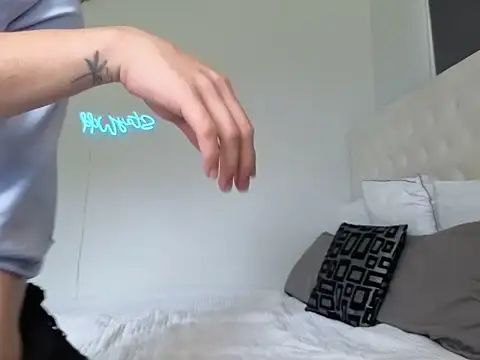 ZoeyJohnson online show from 07-31-26, 01:16
