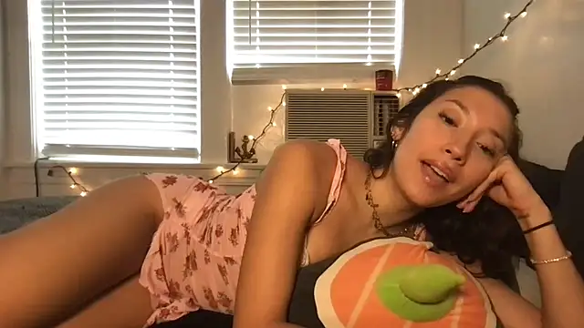 yoursweetestlilly online show from 03-28-26, 03:55