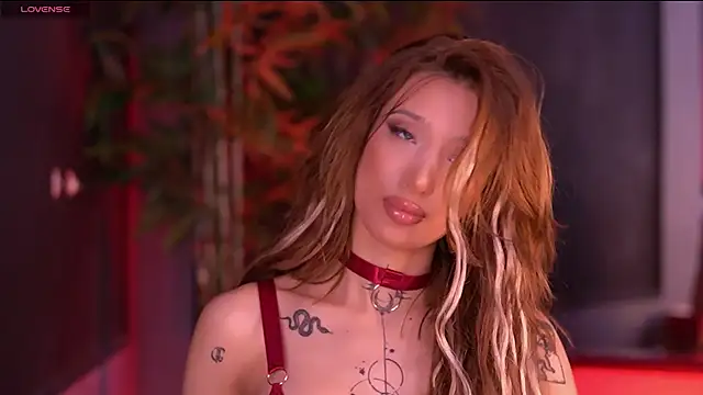 Snapshot of SiennaJayden chatting on 12-05-25, 06:48 SiennaJayden online show from 12-05-25, 06:48