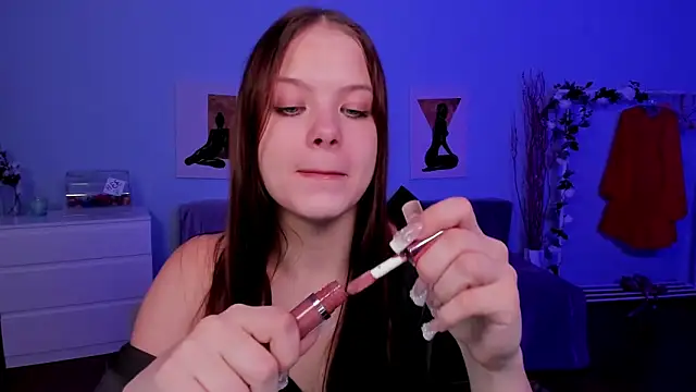 BetsyKiss online show from 11-11-25, 05:13