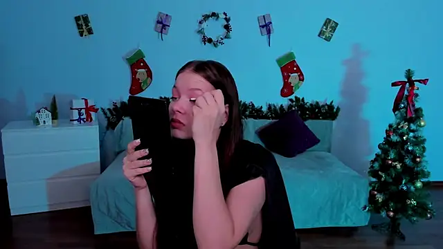 BetsyKiss online show from 12-20-25, 06:09