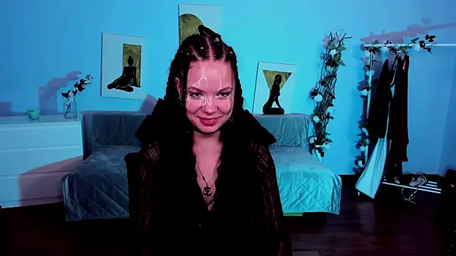 BetsyKiss online show from 03-25-26, 05:08