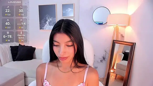 Tiffany Low online show from 03-23-26, 03:38