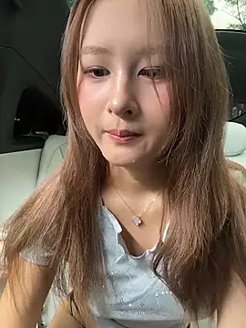 yuki june online show from 06-11-26, 07:17