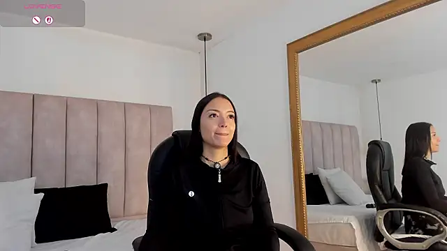 Snapshot of Megan-8 chatting on 03-28-26, 10:59 Megan-8 online show from 03-28-26, 10:59