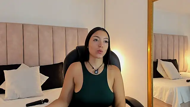 Snapshot of Megan-8 chatting on 04-01-26, 01:41 Megan-8 online show from 04-01-26, 01:41