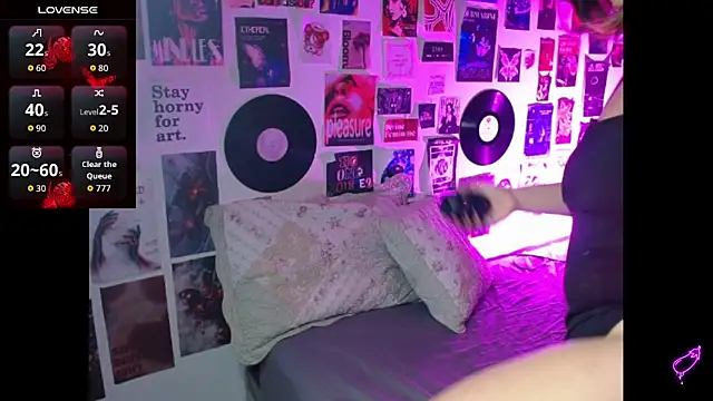 Roxy f w online show from 03-20-26, 10:03