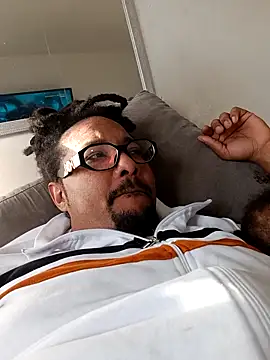 romero115 online show from 11-18-25, 01:37