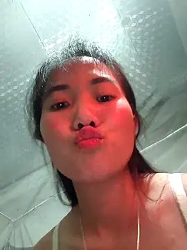 Snapshot of Ruby-sexyx chatting on 12-21-25, 01:29 Ruby-sexyx online show from 12-21-25, 01:29