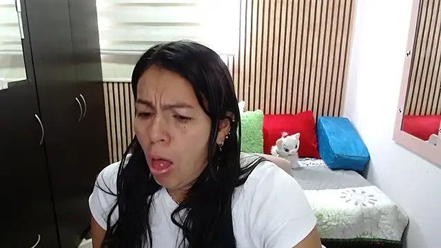 camilavargas  online show from 05-26-26, 03:30