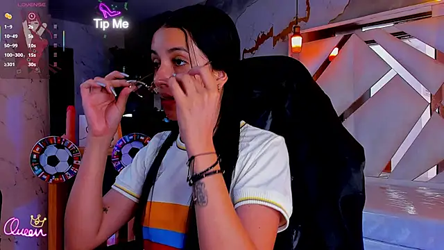 Snapshot of sophiadoll_tf chatting on 06-17-26, 01:01 sophiadoll tf online show from 06-17-26, 01:01