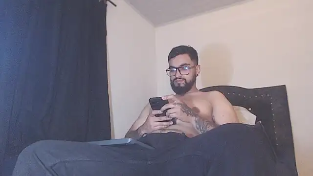 Chrys harris77 online show from 03-26-26, 05:24