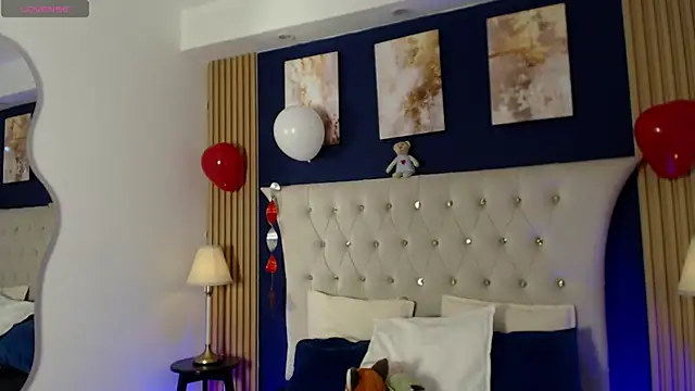 Snapshot of SalvadorFit chatting on 02-14-26, 08:05 SalvadorFit online show from 02-14-26, 08:05