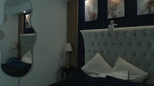 Snapshot of SalvadorFit chatting on 03-16-26, 08:24 SalvadorFit online show from 03-16-26, 08:24