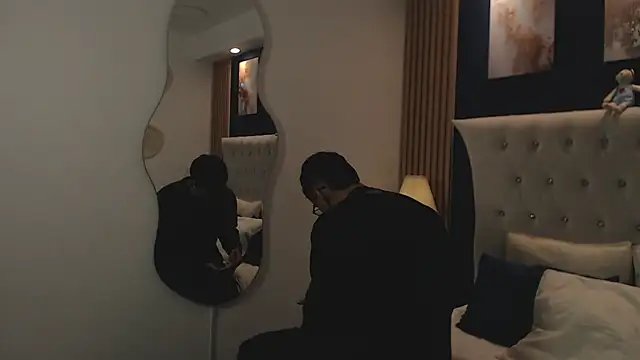 Snapshot of SalvadorFit chatting on 04-15-26, 09:04 SalvadorFit online show from 04-15-26, 09:04