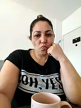 Lunita86 online show from 04-24-26, 12:51