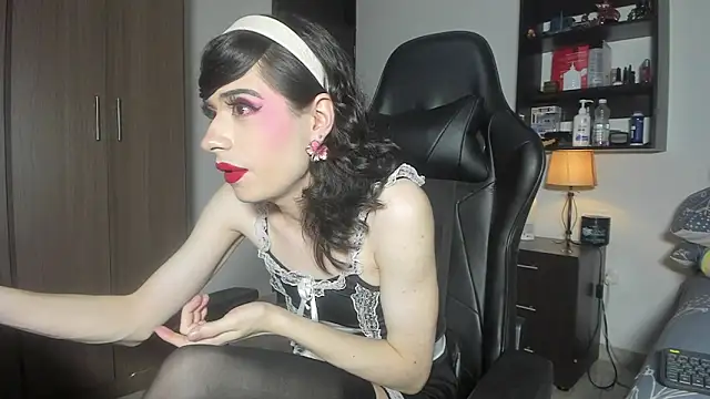 urLittlesissy online show from 07-15-26, 03:45
