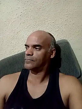 Snapshot of JeffersonRay chatting on 05-05-26, 04:20 JeffersonRay online show from 05-05-26, 04:20