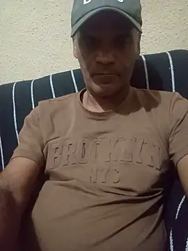 Snapshot of JeffersonRay chatting on 05-18-26, 03:35 JeffersonRay online show from 05-18-26, 03:35