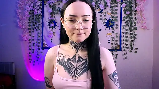 MollyKissy online show from 04-10-26, 04:06