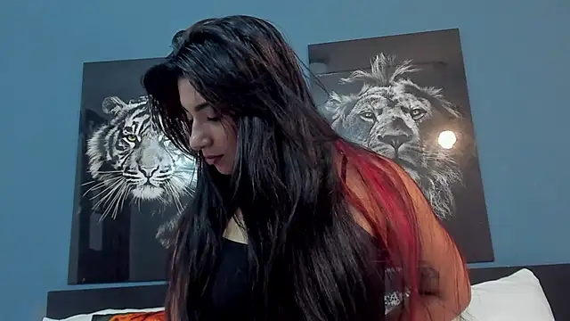 KENDRAOWEN online show from 10-10-25, 07:57