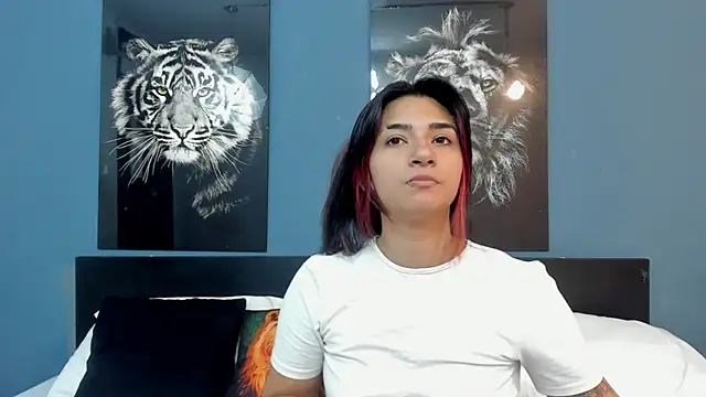 KENDRAOWEN online show from 10-11-25, 08:51