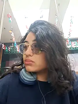 SabrinaV  online show from 01-18-26, 05:17