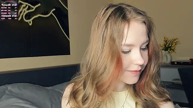 MaliaBourraine online show from 04-10-26, 07:13