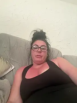 Rileyxxx69 online show from 06-11-26, 06:50