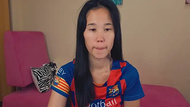 Reina  chan online show from 05-30-26, 09:45