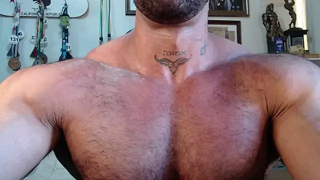 Snapshot of henryhadesflirt chatting on 01-10-26, 06:31 henryhadesflirt online show from 01-10-26, 06:31