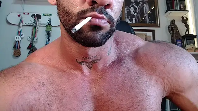 Snapshot of henryhadesflirt chatting on 01-12-26, 06:02 henryhadesflirt online show from 01-12-26, 06:02