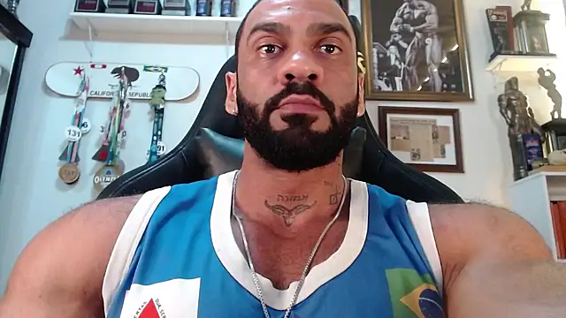 Snapshot of henryhadesflirt chatting on 03-31-26, 12:56 henryhadesflirt online show from 03-31-26, 12:56