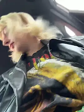 RonnieKiss online show from 05-12-26, 08:55