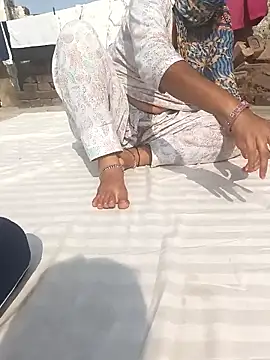 Cute-Charvii online show from 12-18-25, 07:25