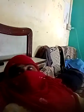 Cute-Charvii online show from 04-15-26, 07:48