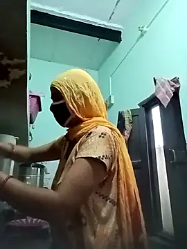 Cute-Charvii online show from 04-28-26, 12:42