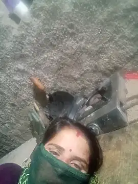 Snapshot of M-Kajal456 chatting on 10-12-25, 05:56 M-Kajal456 online show from 10-12-25, 05:56