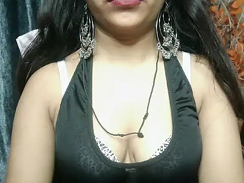 Sweey Bebo online show from 10-28-25, 06:21