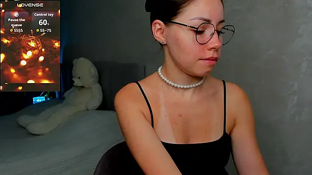 Snapshot of fun_nd_bun chatting on 06-27-26, 12:59 fun nd bun online show from 06-27-26, 12:59