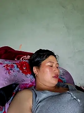 Snapshot of diamond-- chatting on 04-16-26, 05:30 diamond-- online show from 04-16-26, 05:30