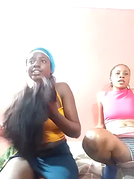 Snapshot of BlackPearl_19 chatting on 11-13-25, 07:24 BlackPearl 19 online show from 11-13-25, 07:24