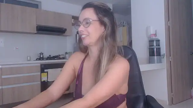 LovePaula online show from 02-24-26, 12:14