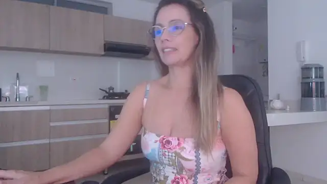 LovePaula online show from 03-21-26, 11:59