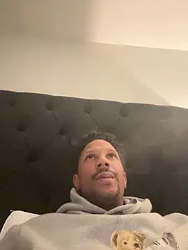 smuckle899 online show from 09-30-25, 05:45