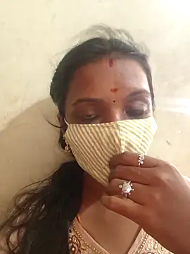 Snapshot of Tamil_Swathi chatting on 06-14-26, 05:42 Tamil Swathi online show from 06-14-26, 05:42