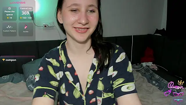 ChristinaFivePlus online show from 03-29-26, 03:34