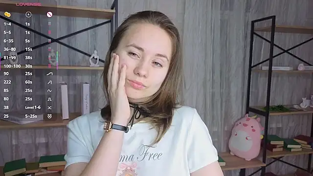 Snapshot of Crysta1Eva_ chatting on 04-24-26, 08:11 Crysta1Eva online show from 04-24-26, 08:11