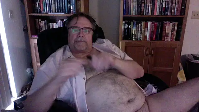 Snapshot of Vinyl22@xh chatting on 04-25-26, 09:12 Vinyl22xh online show from 04-25-26, 09:12