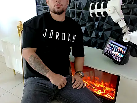 maximus888A online show from 10-21-25, 08:48